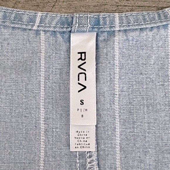 ๐บ RVCA Trail It Vertical Striped Vintage Washed Denim Dress Size S - Picture 10 of 15